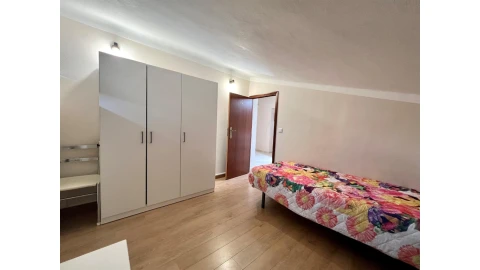 Apartamento T5 para Venda em Santo Antonio dos Olivais