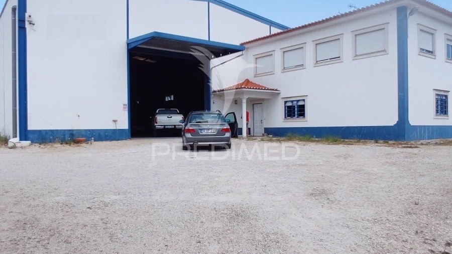 Armazém para Venda em Nossa Senhora das Misericordias