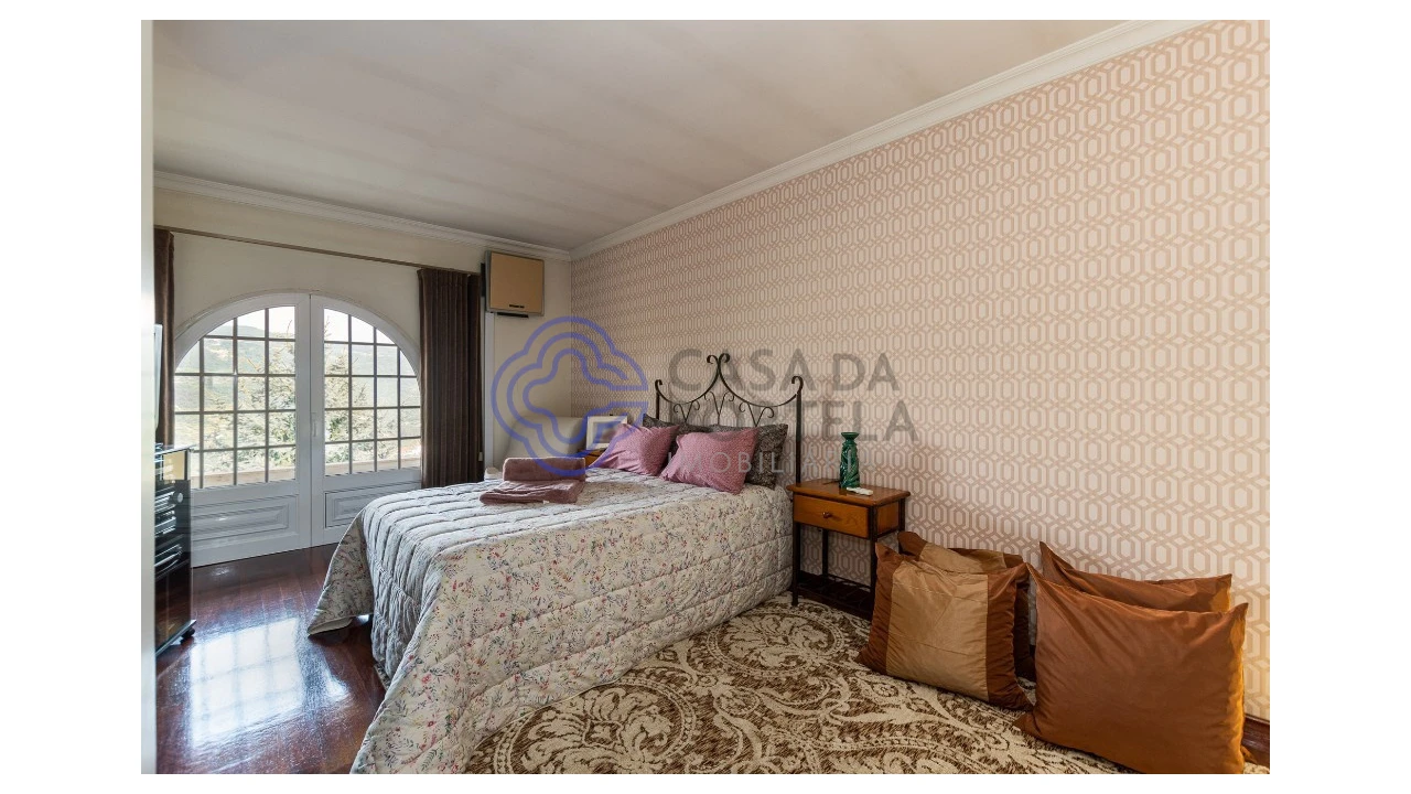 Moradia T4 para Venda em Sobrado e Bairros Foto 30