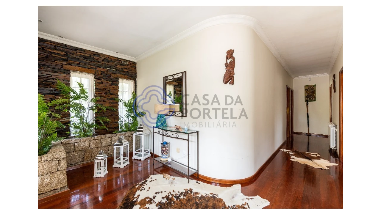 Moradia T4 para Venda em Sobrado e Bairros Foto 31