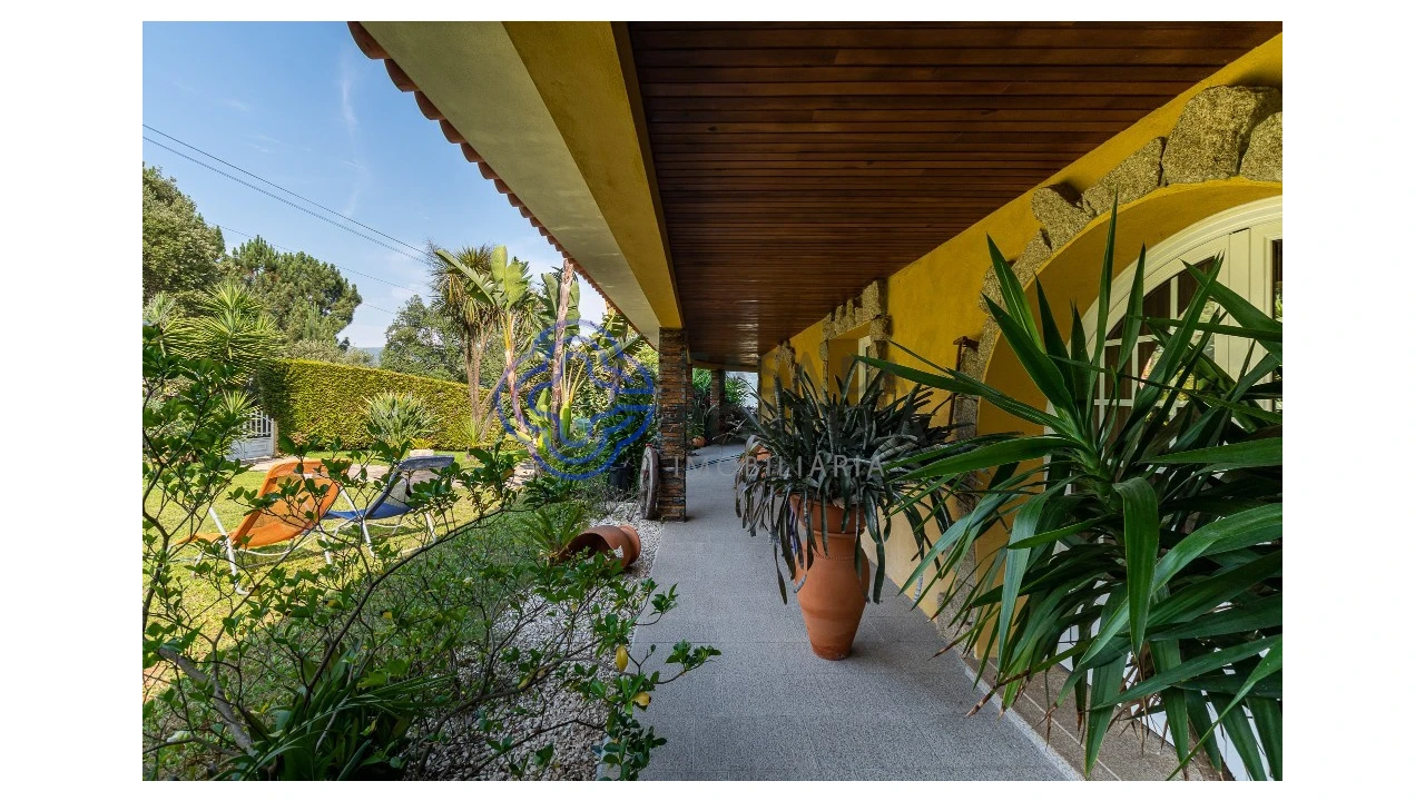 Moradia T4 para Venda em Sobrado e Bairros Foto 5