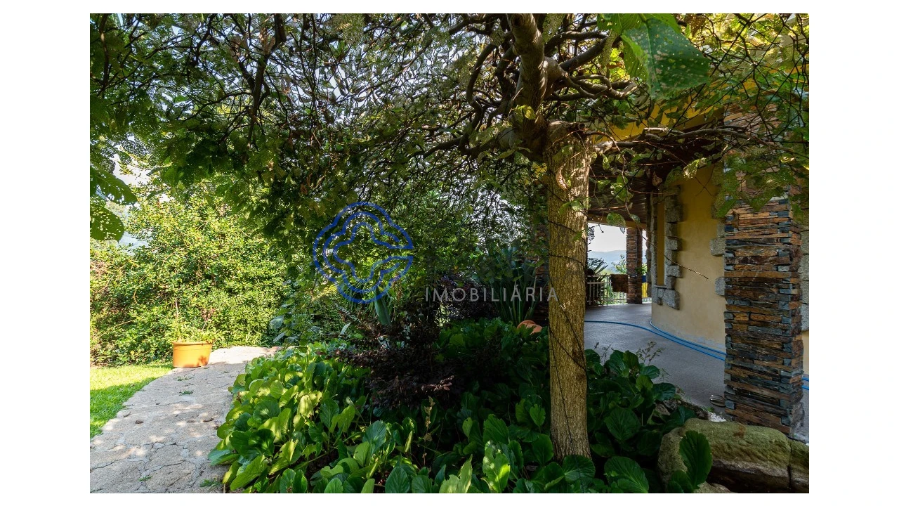 Moradia T4 para Venda em Sobrado e Bairros Foto 54