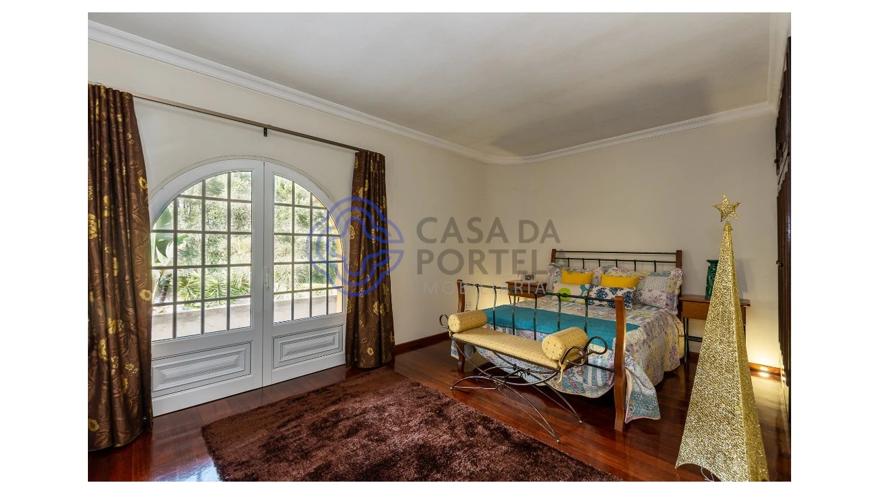 Moradia T4 para Venda em Sobrado e Bairros Foto 26