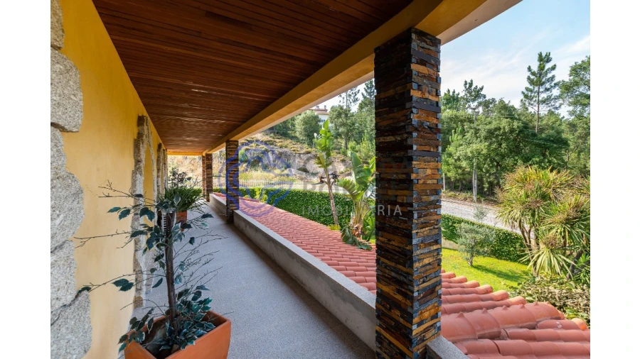 Moradia T4 para Venda em Sobrado e Bairros Foto 22