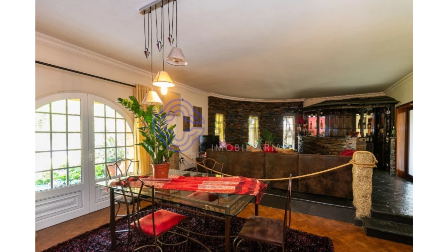 Moradia T4 para Venda em Sobrado e Bairros Foto 18