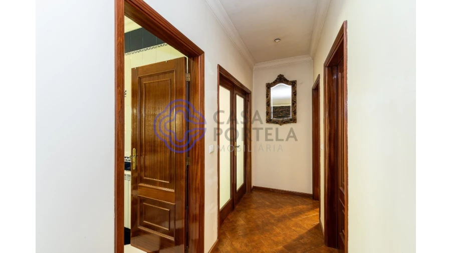 Moradia T4 para Venda em Sobrado e Bairros Foto 42