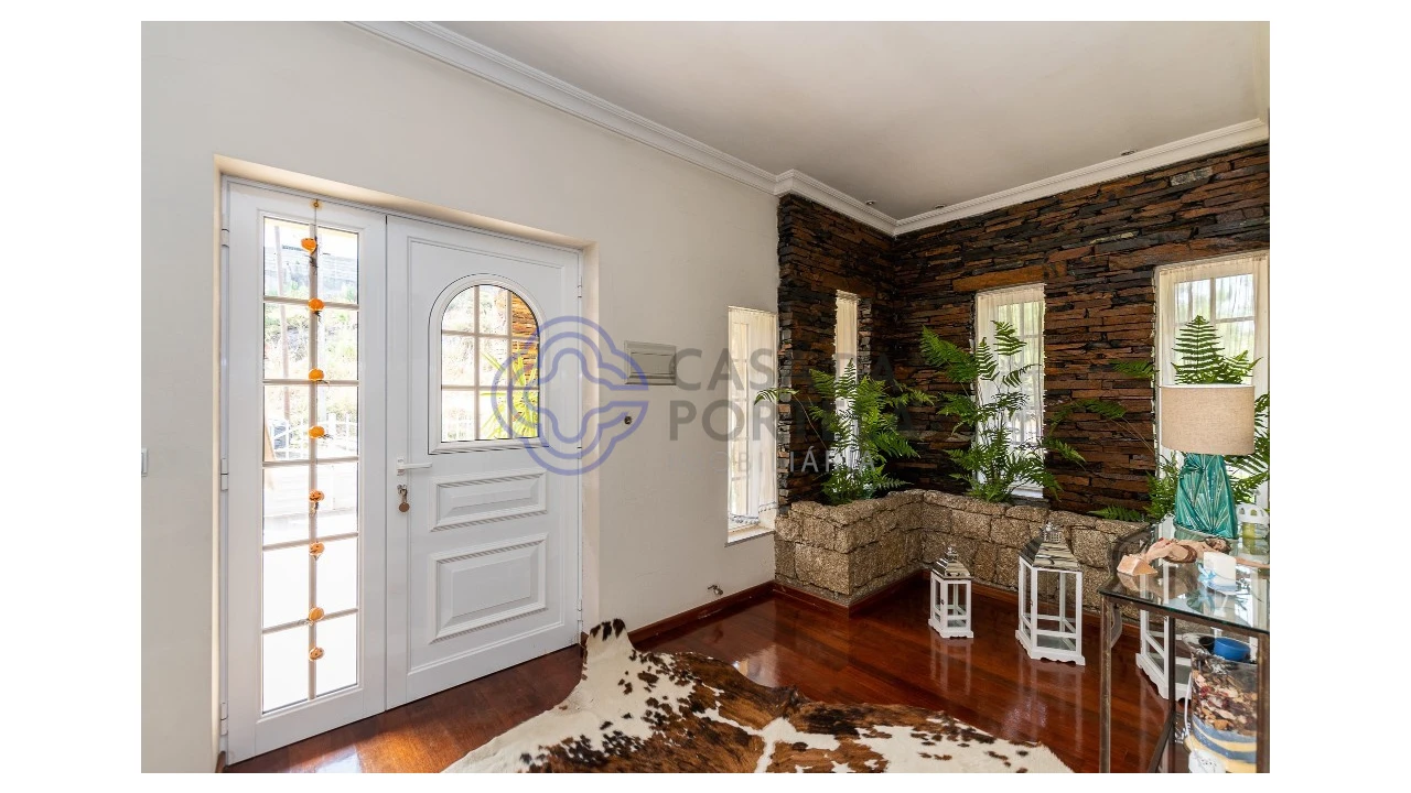 Moradia T4 para Venda em Sobrado e Bairros Foto 33