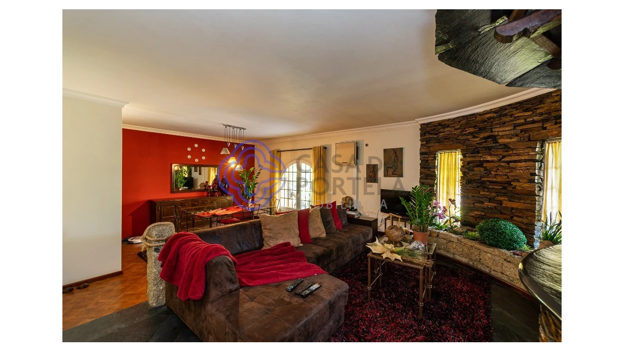 Moradia T4 para Venda em Sobrado e Bairros Foto 20