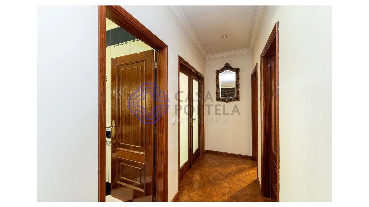 Moradia T4 para Venda em Sobrado e Bairros Foto 42