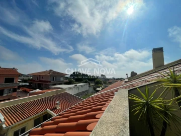 Moradia T4 para Venda em Arcozelo