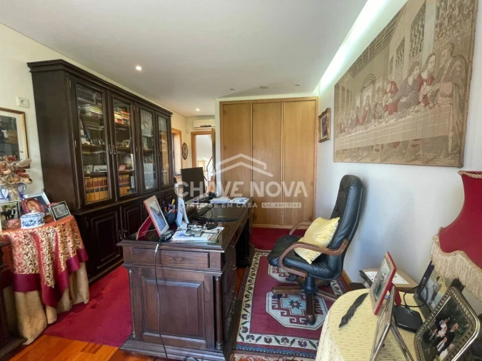 Moradia T4 para Venda em Arcozelo Foto 15