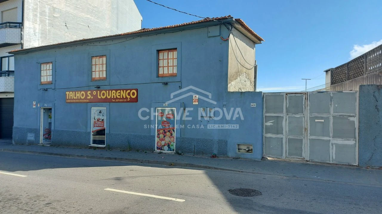 Moradia T3 para Venda em Vilar de Andorinho Foto 1