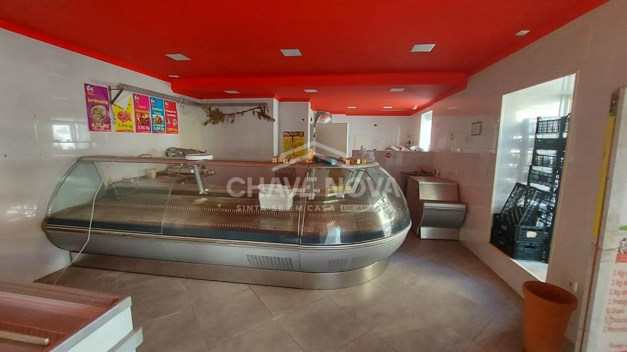 Moradia T3 para Venda em Vilar de Andorinho Foto 3