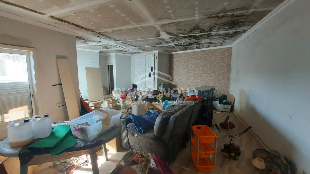 Moradia T3 para Venda em Vilar de Andorinho Foto 11