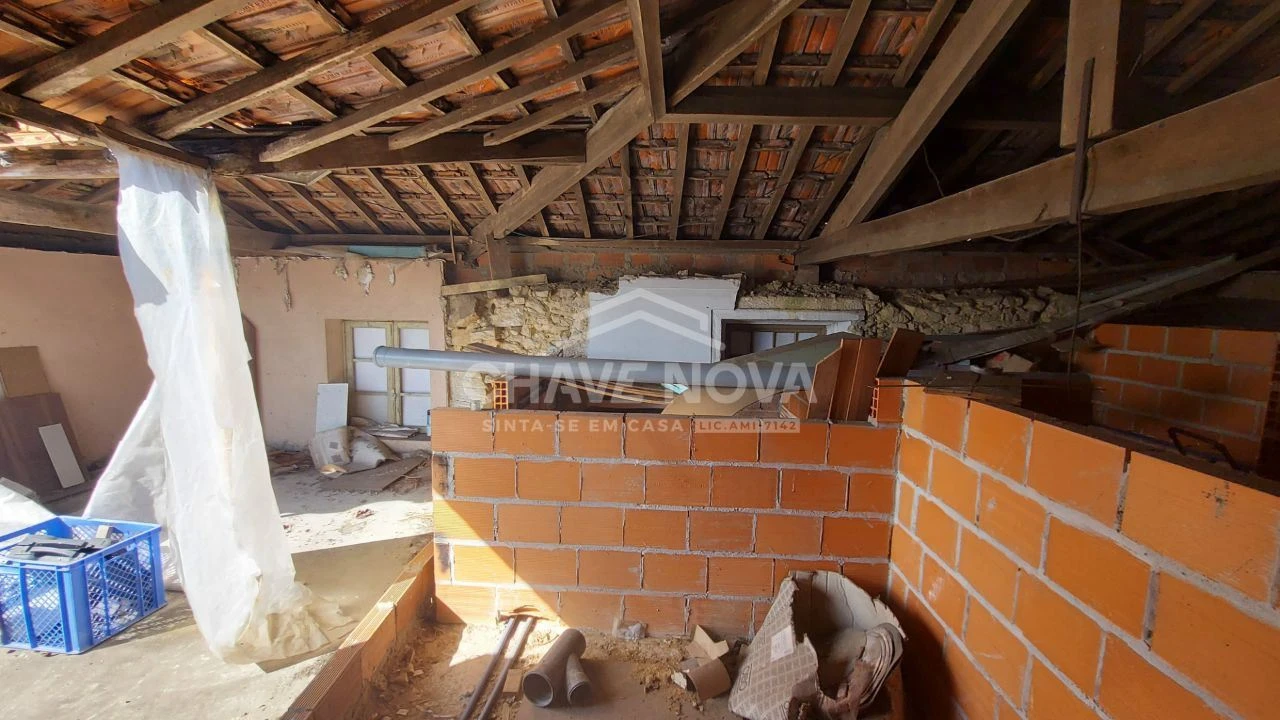 Moradia T3 para Venda em Vilar de Andorinho Foto 14