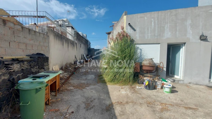 Moradia T3 para Venda em Vilar de Andorinho Foto 22