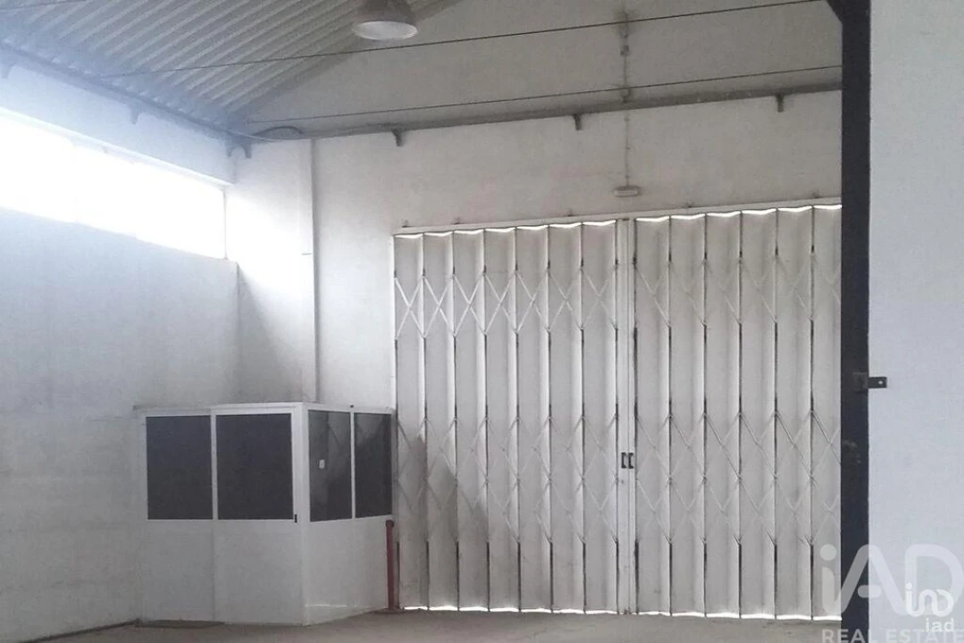 Negócio para Venda em Constantim e Vale de Nogueiras Foto 21