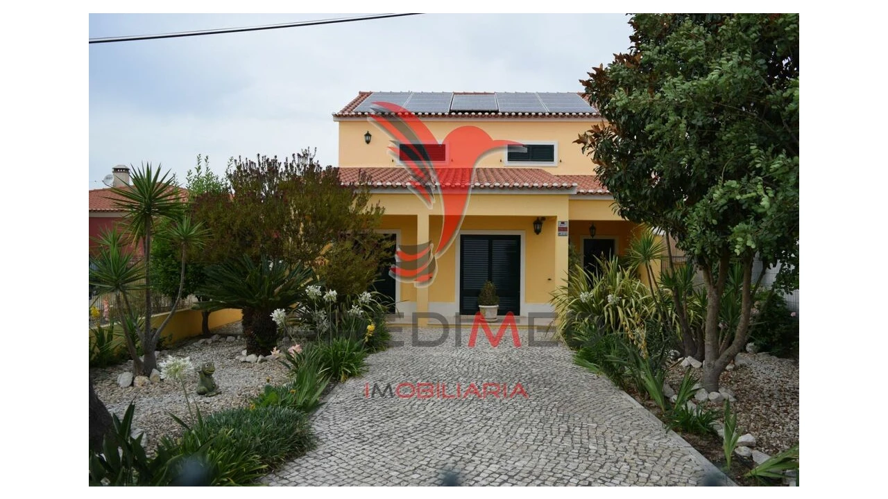 Moradia T4 para Venda em Salvaterra de Magos e Foros de Salvaterra Foto 2