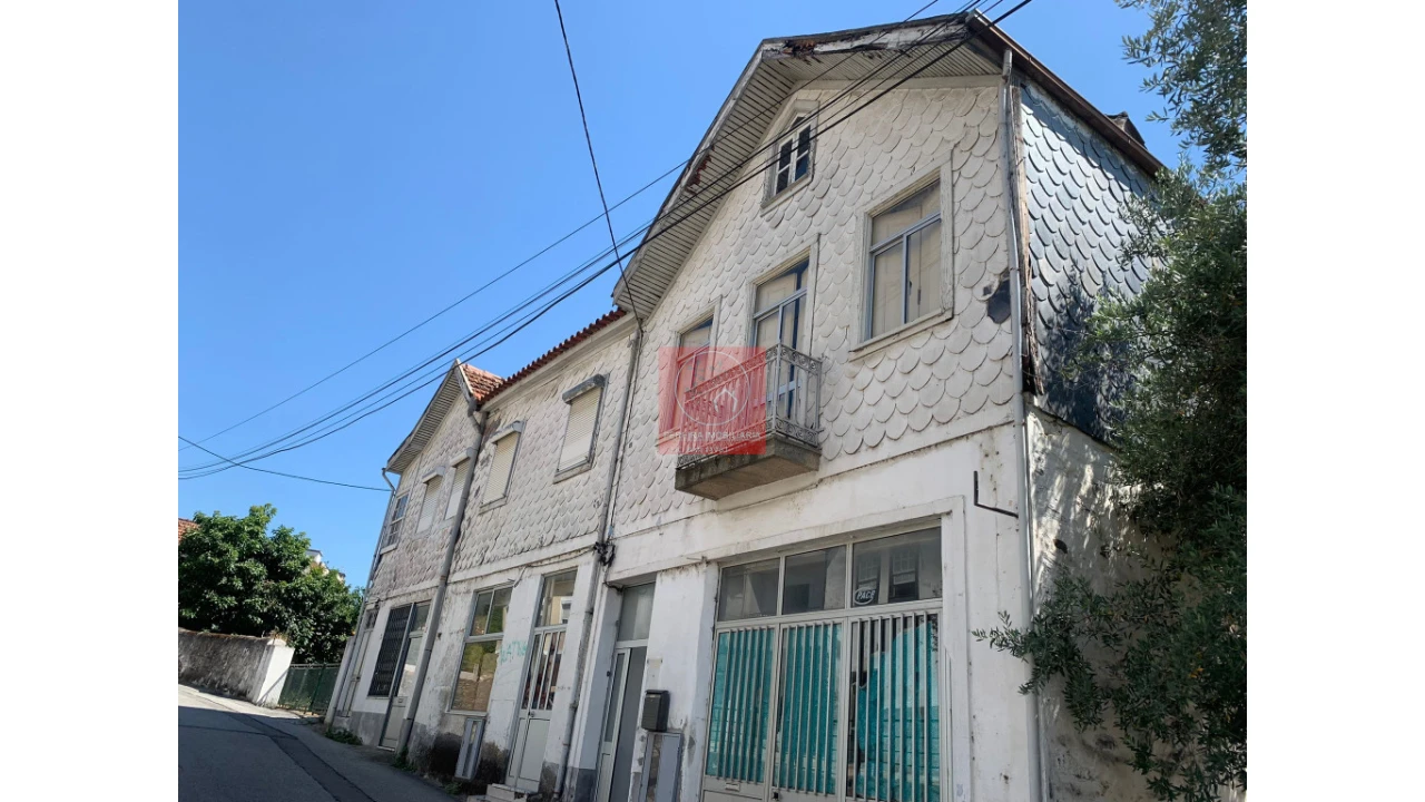Moradia T5 para Venda em Peso da Régua e Godim Foto 2