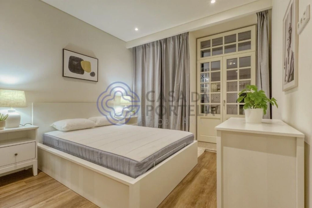 Apartamento T2 para Venda em Cedofeita, Santo Ildefonso, Sé, Miragaia, São Nicolau e Vitória Foto 17