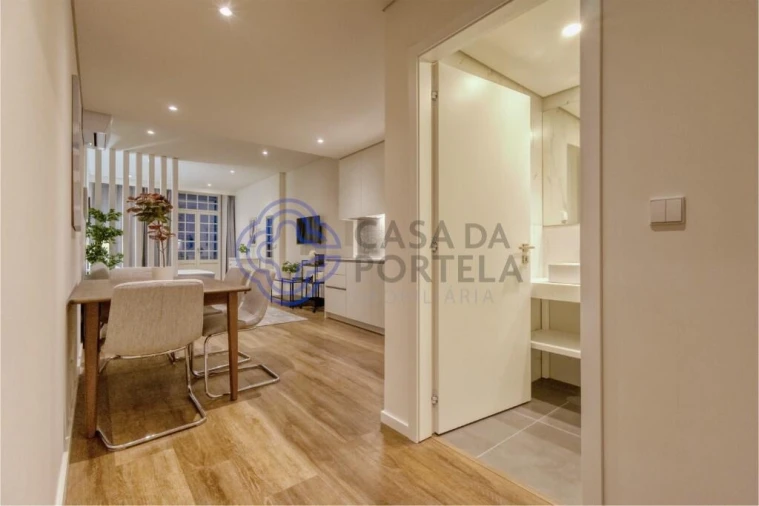 Apartamento T2 para Venda em Cedofeita, Santo Ildefonso, Sé, Miragaia, São Nicolau e Vitória Foto 7