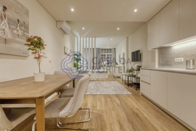 Apartamento T2 para Venda em Cedofeita, Santo Ildefonso, Sé, Miragaia, São Nicolau e Vitória Foto 9