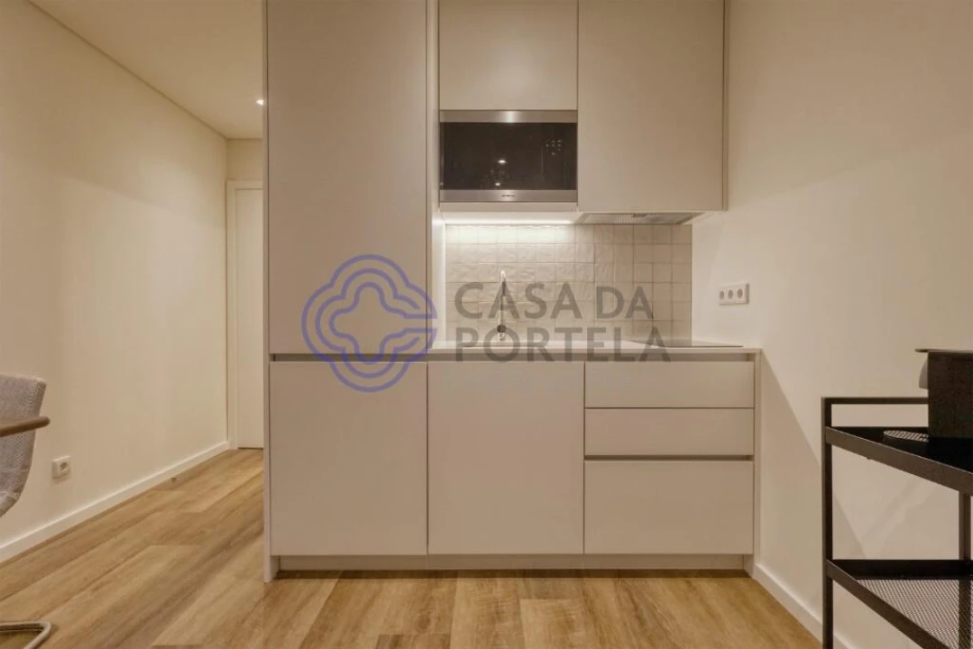 Apartamento T2 para Venda em Cedofeita, Santo Ildefonso, Sé, Miragaia, São Nicolau e Vitória Foto 4