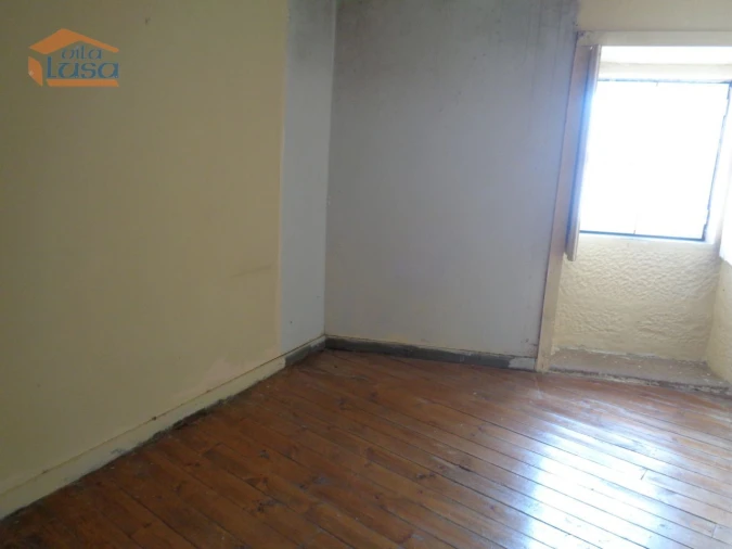 Prédio para Venda em Moimenta da Beira Foto 11