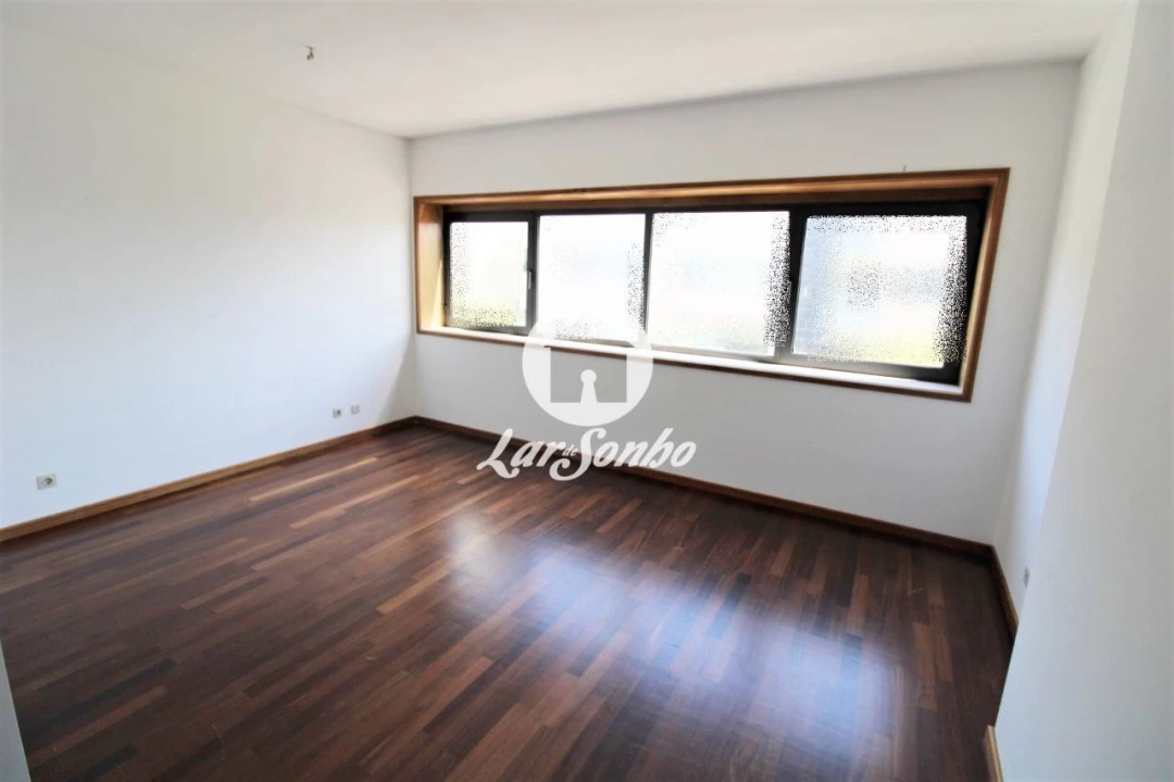 Escritório para Venda em Vila do Conde Foto 1