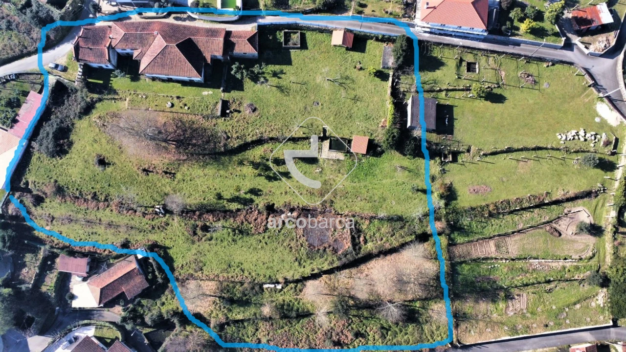 Moradia T5 para Venda em Aguiã Foto 23