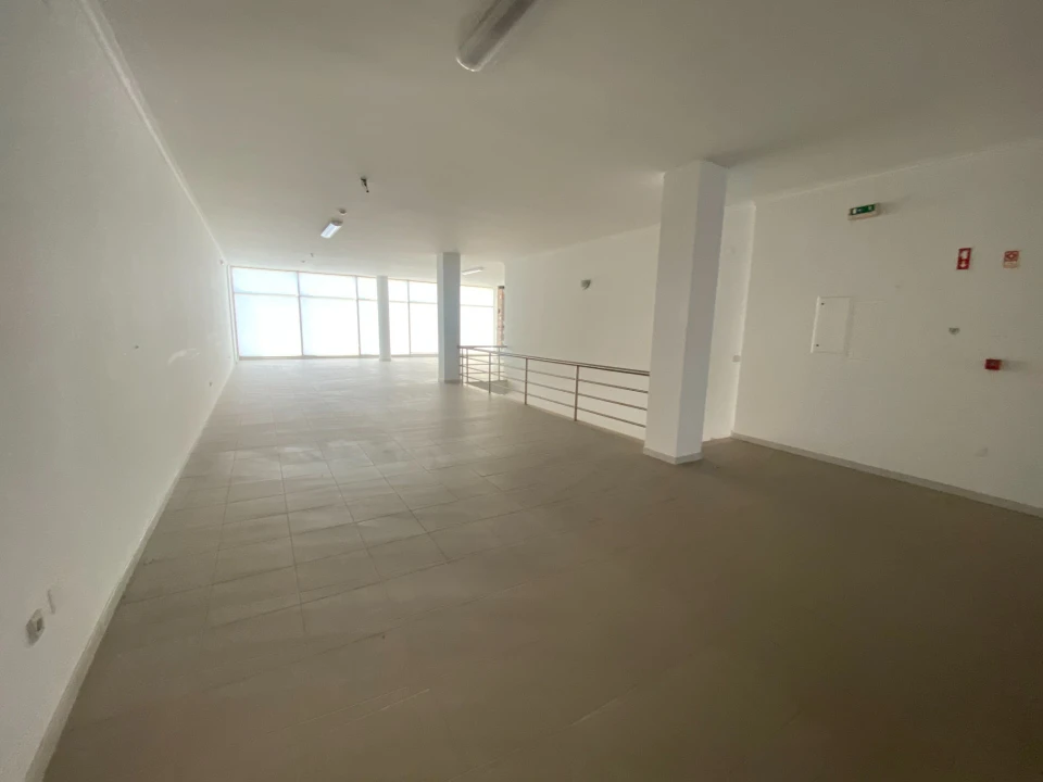 Loja para Venda em Agrela Foto 11