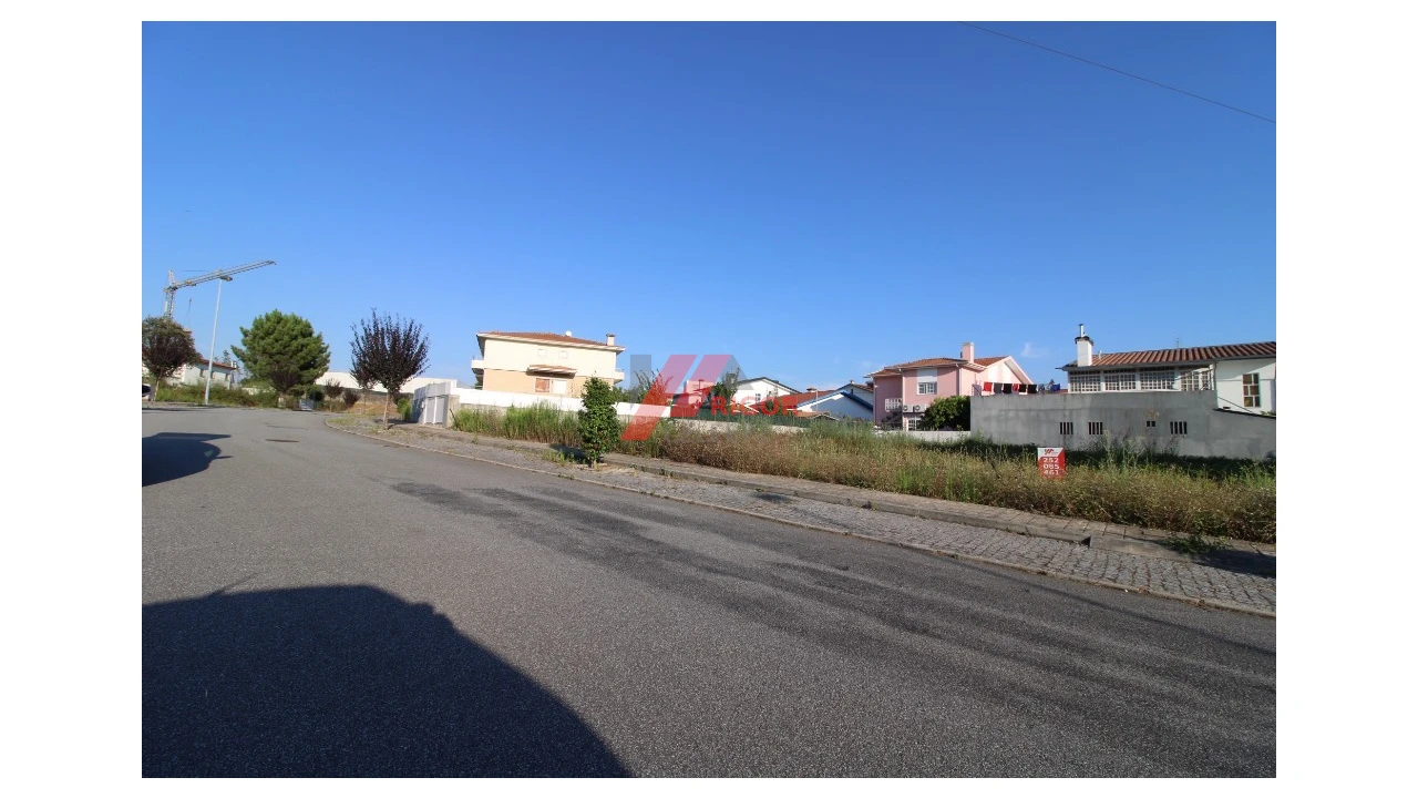 Terreno para Venda em Alvarelhos e Guidões Foto 4