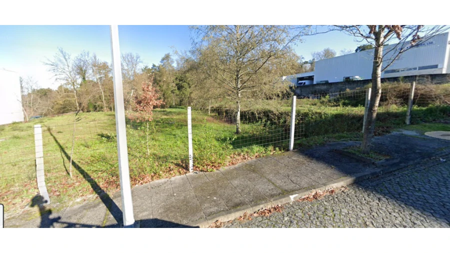 Terreno para Venda em Candoso Santiago e Mascotelos Foto 2