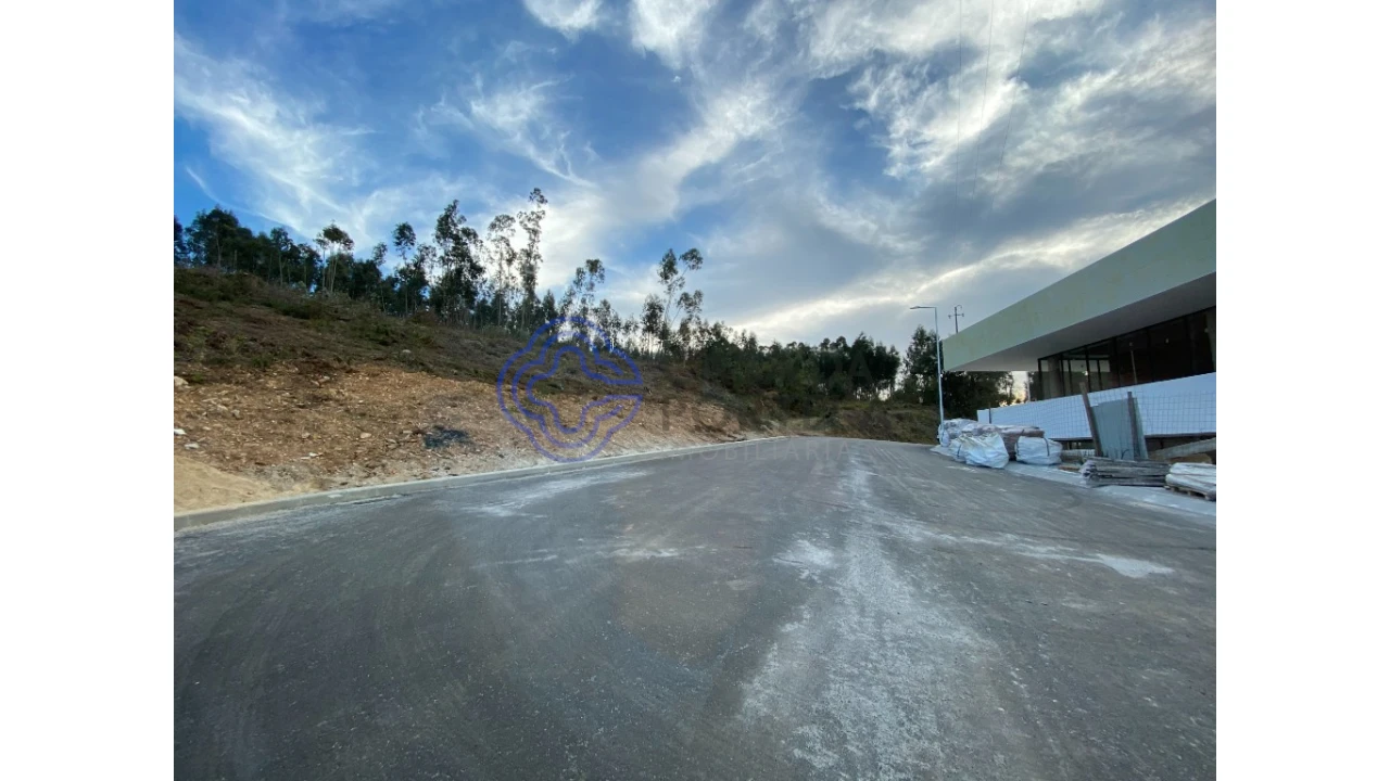Terreno para Venda em Sandim, Olival, Lever e Crestuma Foto 9