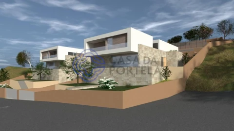 Terreno para Venda em Sandim, Olival, Lever e Crestuma