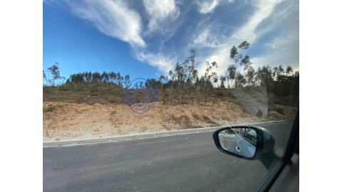 Terreno para Venda em Sandim, Olival, Lever e Crestuma
