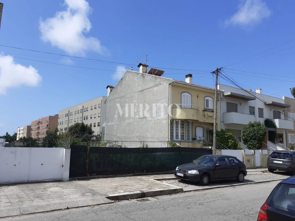 Terreno para Venda em São Mamede de Infesta e Senhora da Hora Foto 2