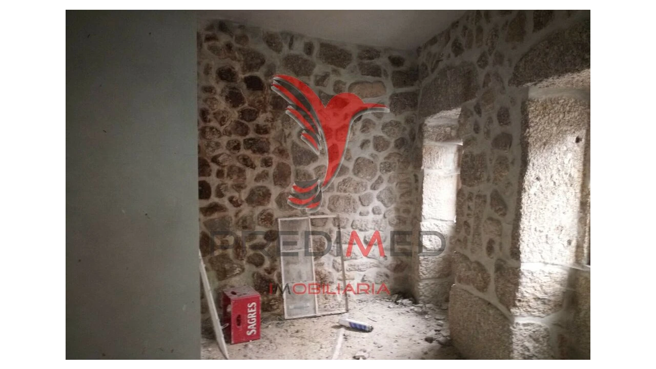 Moradia T2 para Venda em Algodres Foto 16