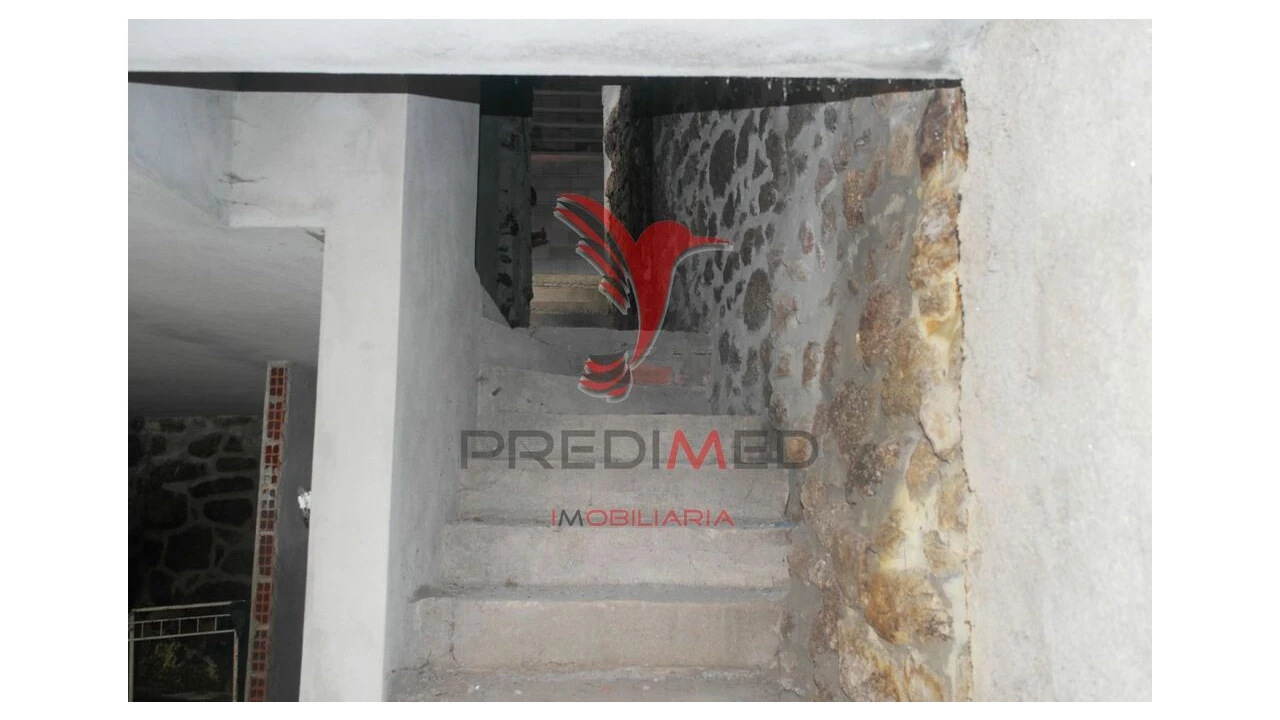 Moradia T2 para Venda em Algodres Foto 9