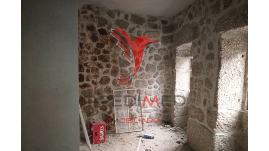 Moradia T2 para Venda em Algodres Foto 16