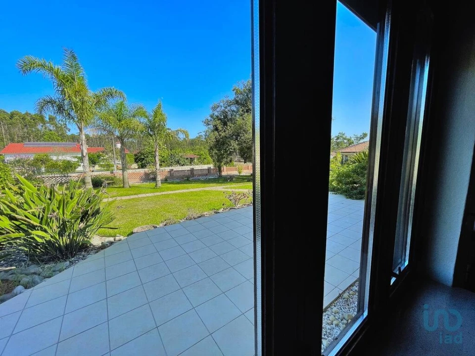 Prédio para Venda em Monte Redondo e Carreira Foto 15