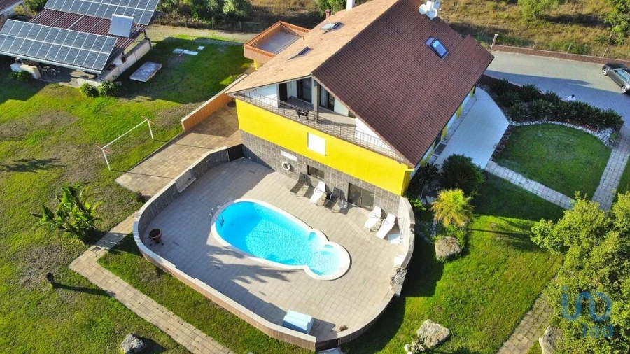 Prédio para Venda em Monte Redondo e Carreira Foto 2