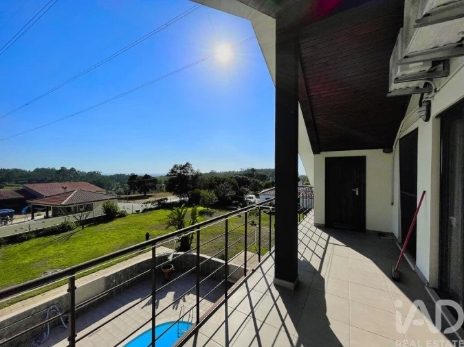 Prédio para Venda em Monte Redondo e Carreira Foto 28