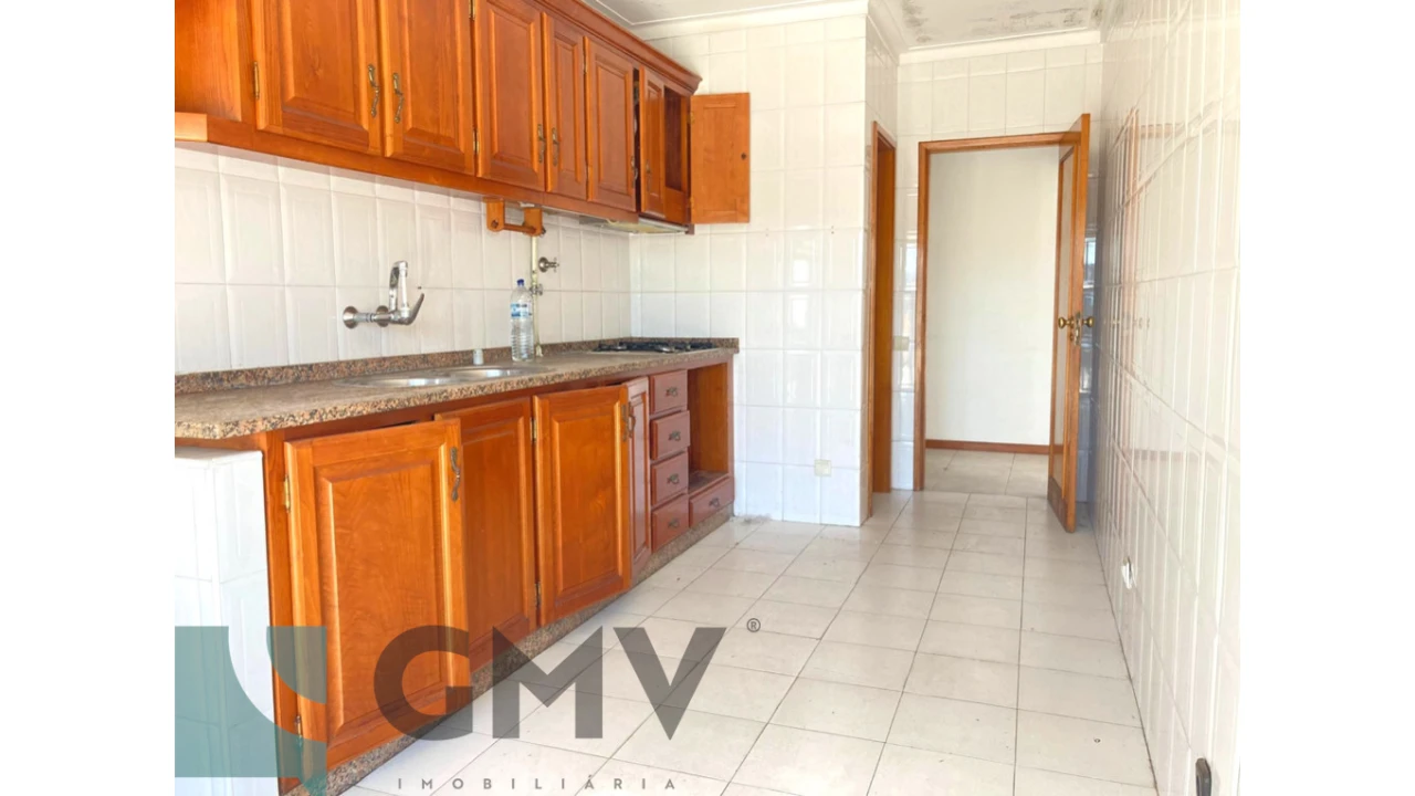 Apartamento T3 para Venda em Caldelas Foto 4