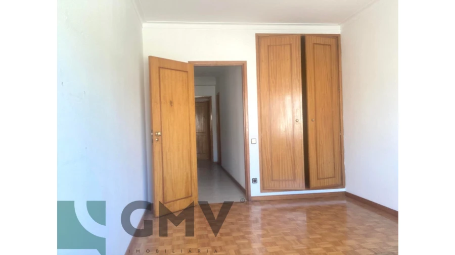 Apartamento T3 para Venda em Caldelas Foto 6