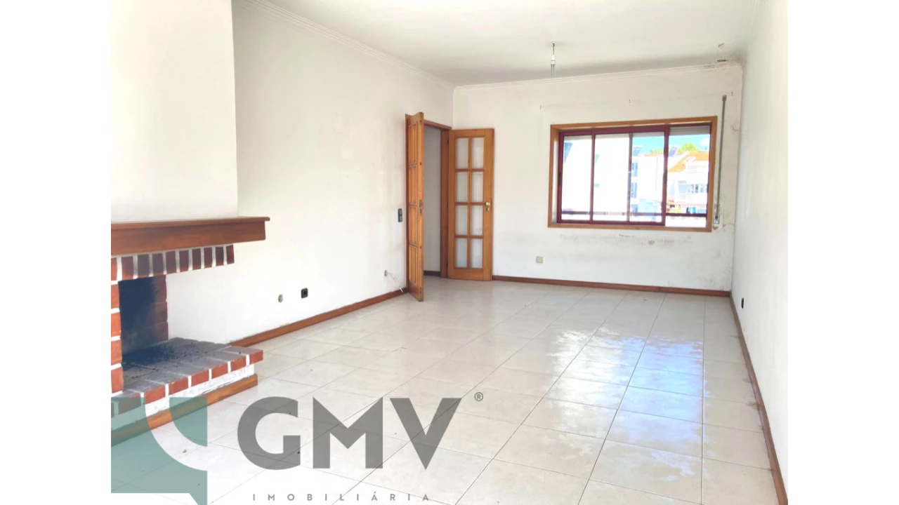 Apartamento T3 para Venda em Caldelas Foto 2