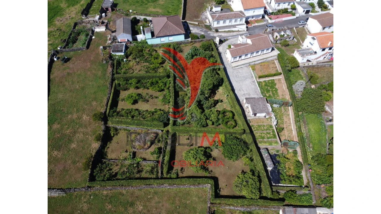 Terreno para Venda em Fonte do Bastardo Foto 2