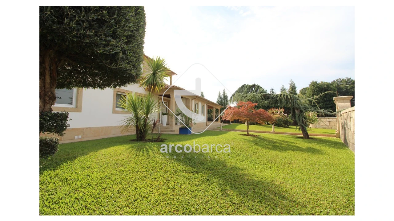 Moradia T3 para Venda em Bertiandos Foto 9