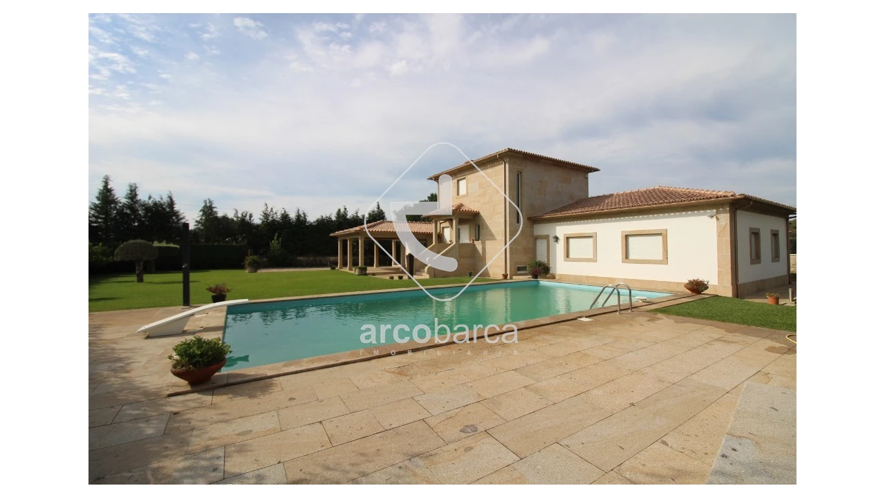 Moradia T3 para Venda em Bertiandos Foto 13