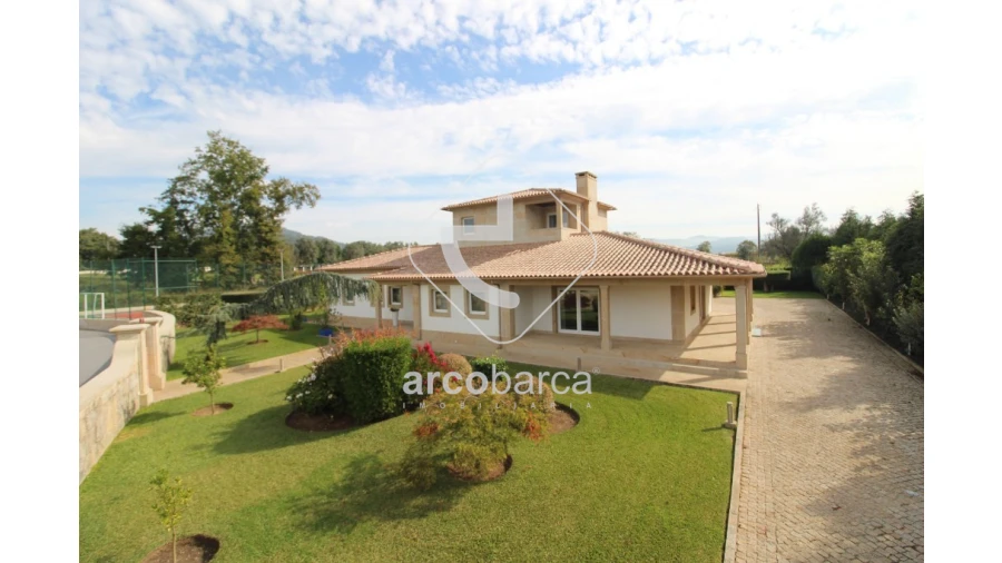 Moradia T3 para Venda em Bertiandos Foto 12